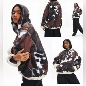 NWOT Urban Outfitters BDG Keaton oversized camo sweatshirt hoodie
